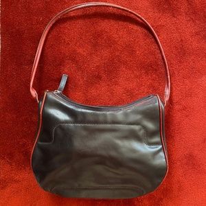 RECENTLY DISCOUNTED PRICR & SHIPPING!!Nannini Vintage Black Leather Shoulder Bag